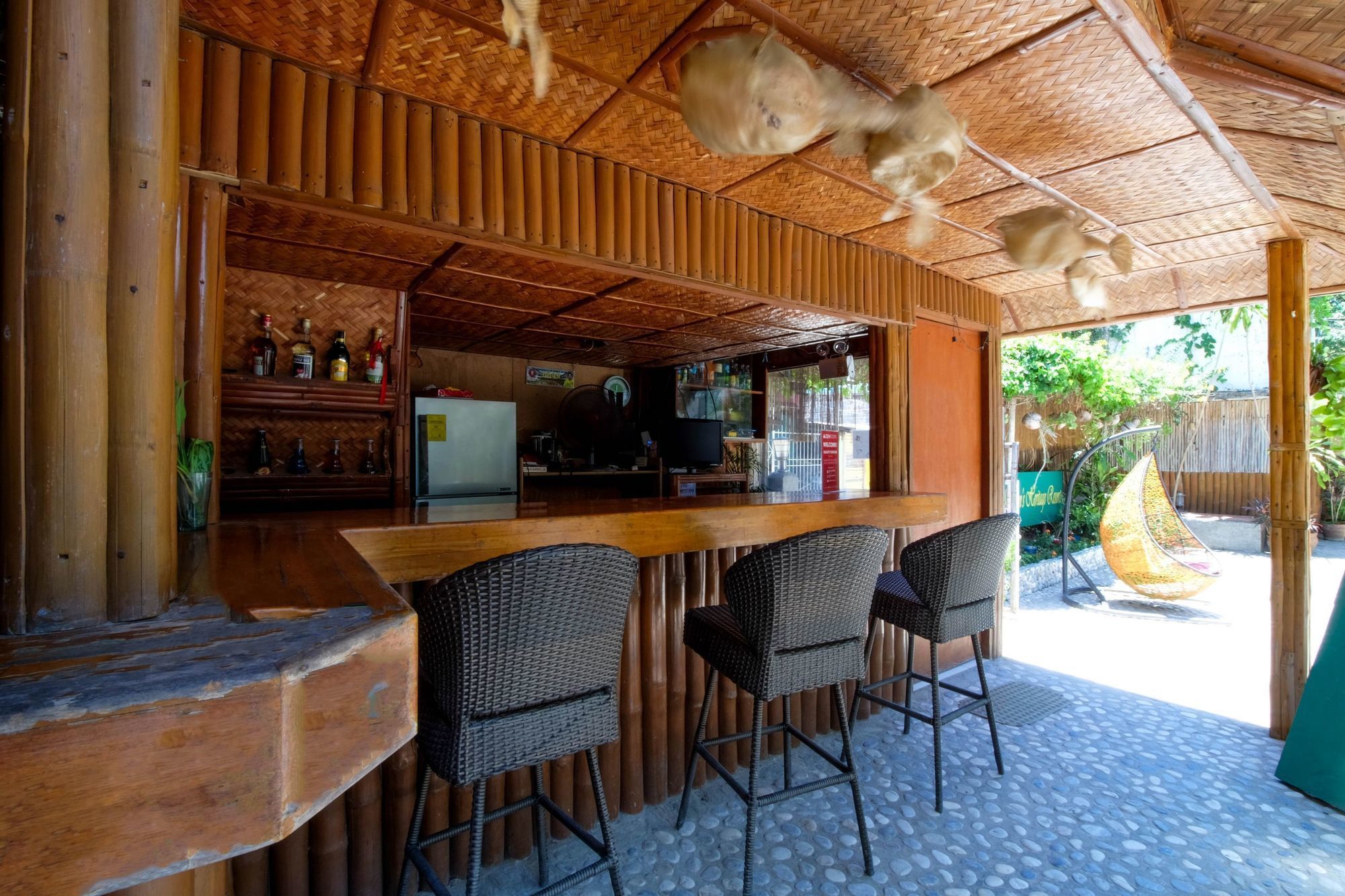 ZEN Rooms White Beach Puerto Galera Buitenkant foto