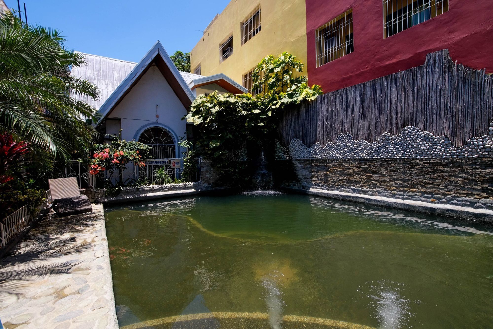 ZEN Rooms White Beach Puerto Galera Buitenkant foto